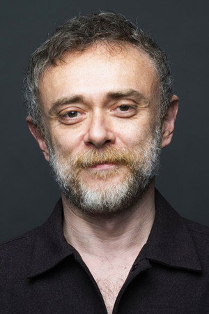 Tansu Biçer portrait