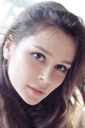 Bella Dayne portrait