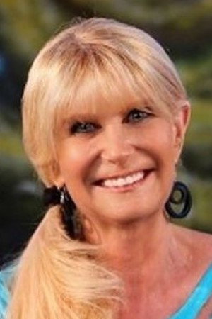 Lynne Kitei portrait
