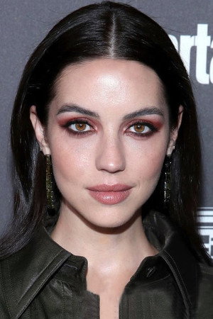 Adelaide Kane portrait