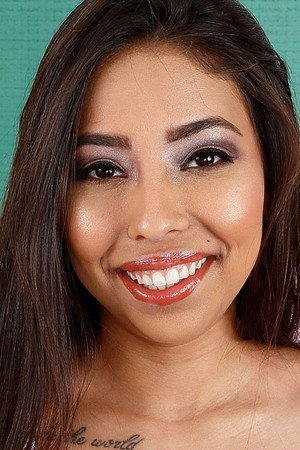 Jasmine Summers portrait