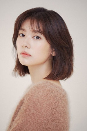 Jung So-min portrait