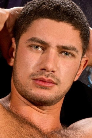 Dato Foland portrait