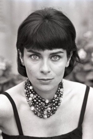 Juliette Mayniel portrait