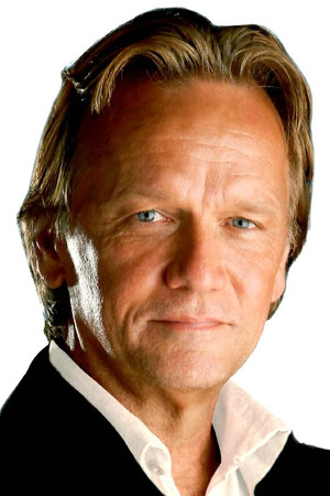 Sam Hennings portrait