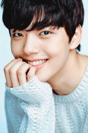 Yeo Jin-goo portrait