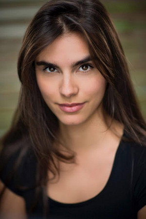 Lara Heller portrait