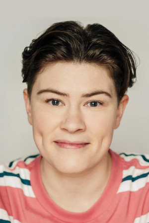 Sara Vickruck portrait