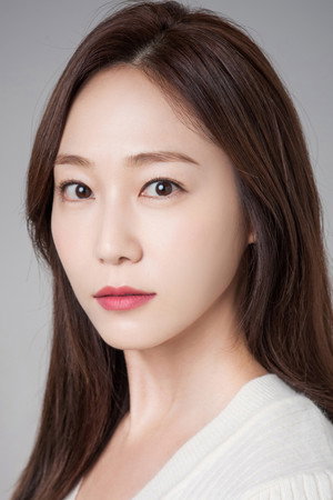 Ha Si-eun portrait