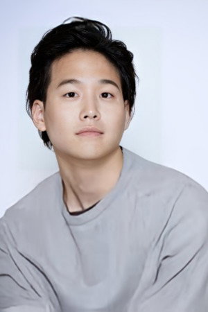 Ryosuke Suzuki portrait