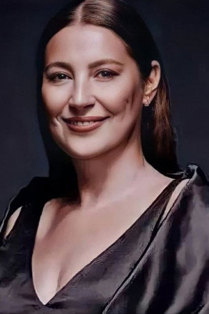 Vahide Perçin portrait