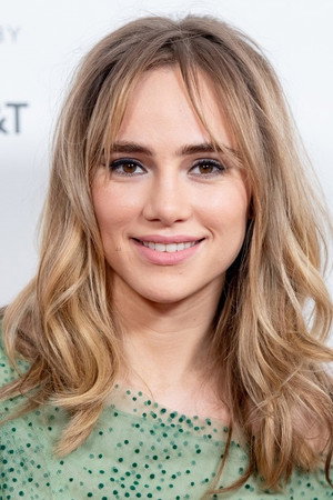 Suki Waterhouse portrait