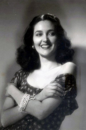 Stella Greka portrait