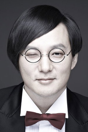 Shin Hae-chul portrait