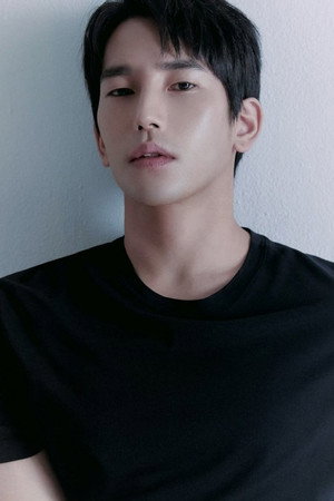 Yuk Jun-seo portrait