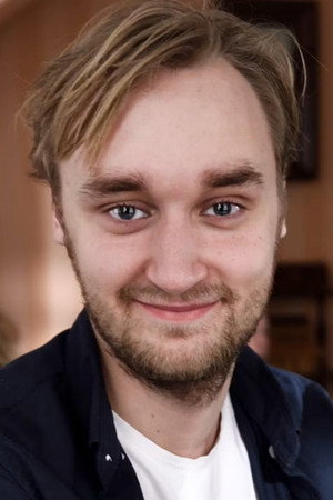 Lue Støvelbæk portrait