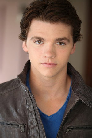 Joel Courtney portrait