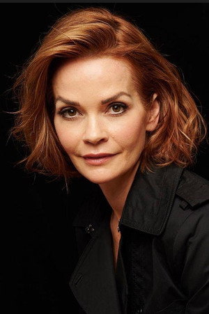 Nathalie Boltt portrait