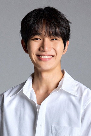 Youn Sang-hyun portrait