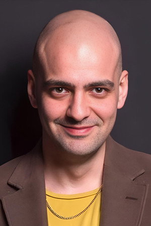 Bartu Küçükçağlayan portrait