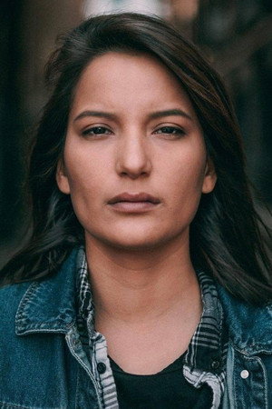 Darla Contois portrait