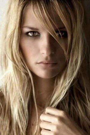 Kelly Aldridge portrait
