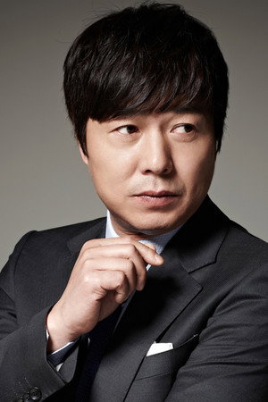 Sunwoo Jae-duk portrait