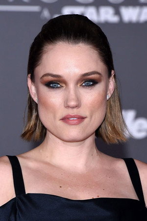 Clare Grant portrait