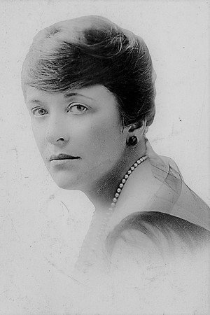 Julia Dean portrait