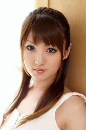 Amami Tsubasa portrait