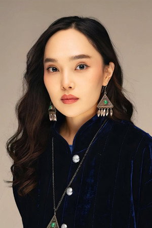 Aizhuldyz Adaibekova portrait
