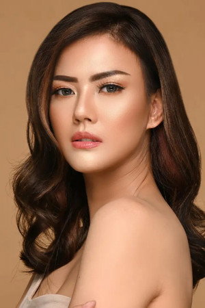 Nita Gunawan portrait