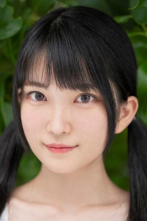 Hinano Iori portrait