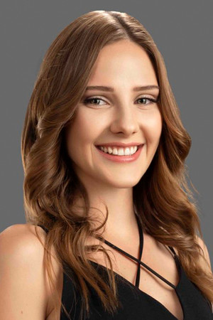 Alina Boz portrait