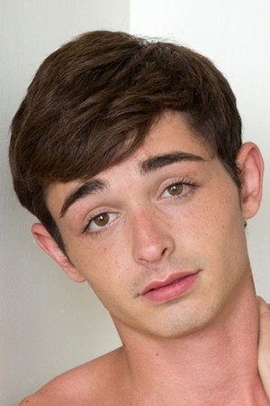 Grayson Lange portrait
