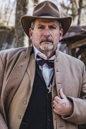 Greg Stieneker portrait