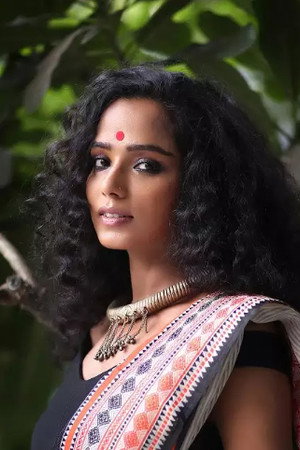 Tuhina Das portrait