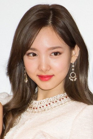 NAYEON portrait