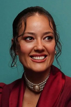 Pelin Akil portrait