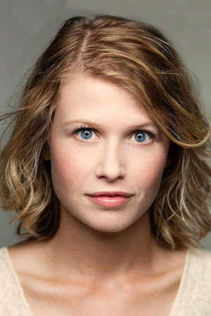 Rose Reynolds portrait