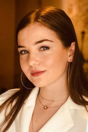 Gizem Güven portrait