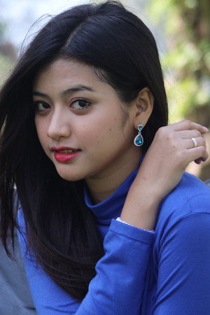 Adinda Halona portrait
