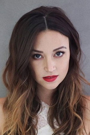 Nelly Tagar portrait
