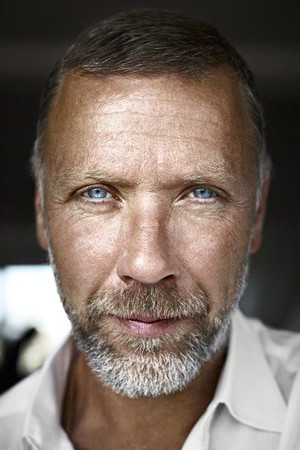 Mikael Persbrandt portrait