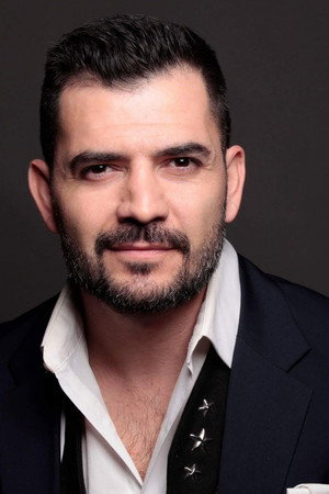 Hugo Medina portrait