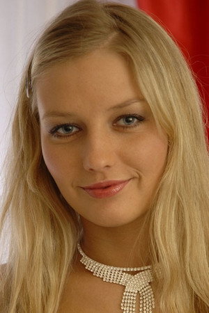 Nikol W. portrait