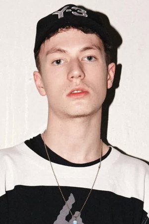 Bladee portrait