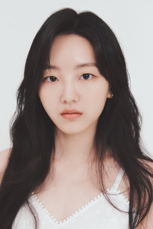 Cho Yi-hyun portrait