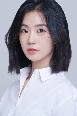 Jo In portrait