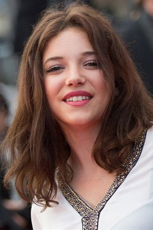 Zoé Adjani portrait